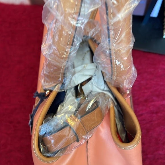 DOONEY & BOURKE WEXFORD LEATHER PERRY SATCHEL HANDBAG PURSE ORANGE TAN IN COLOR - Picture 6 of 12